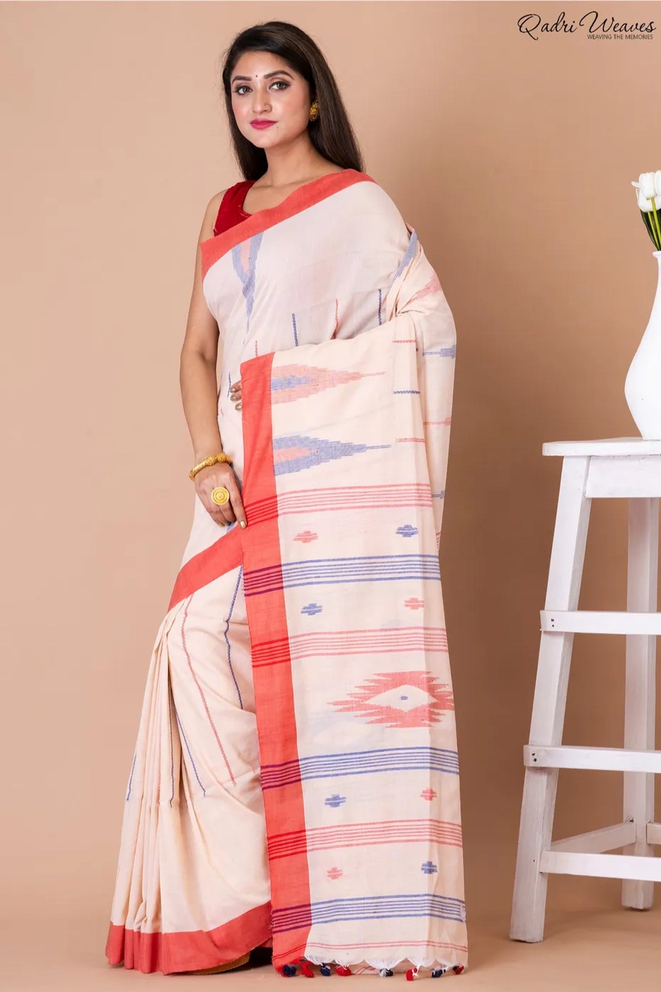 Handloom Cantaloupe Pure Cotton Kantha & Jamdani Saree