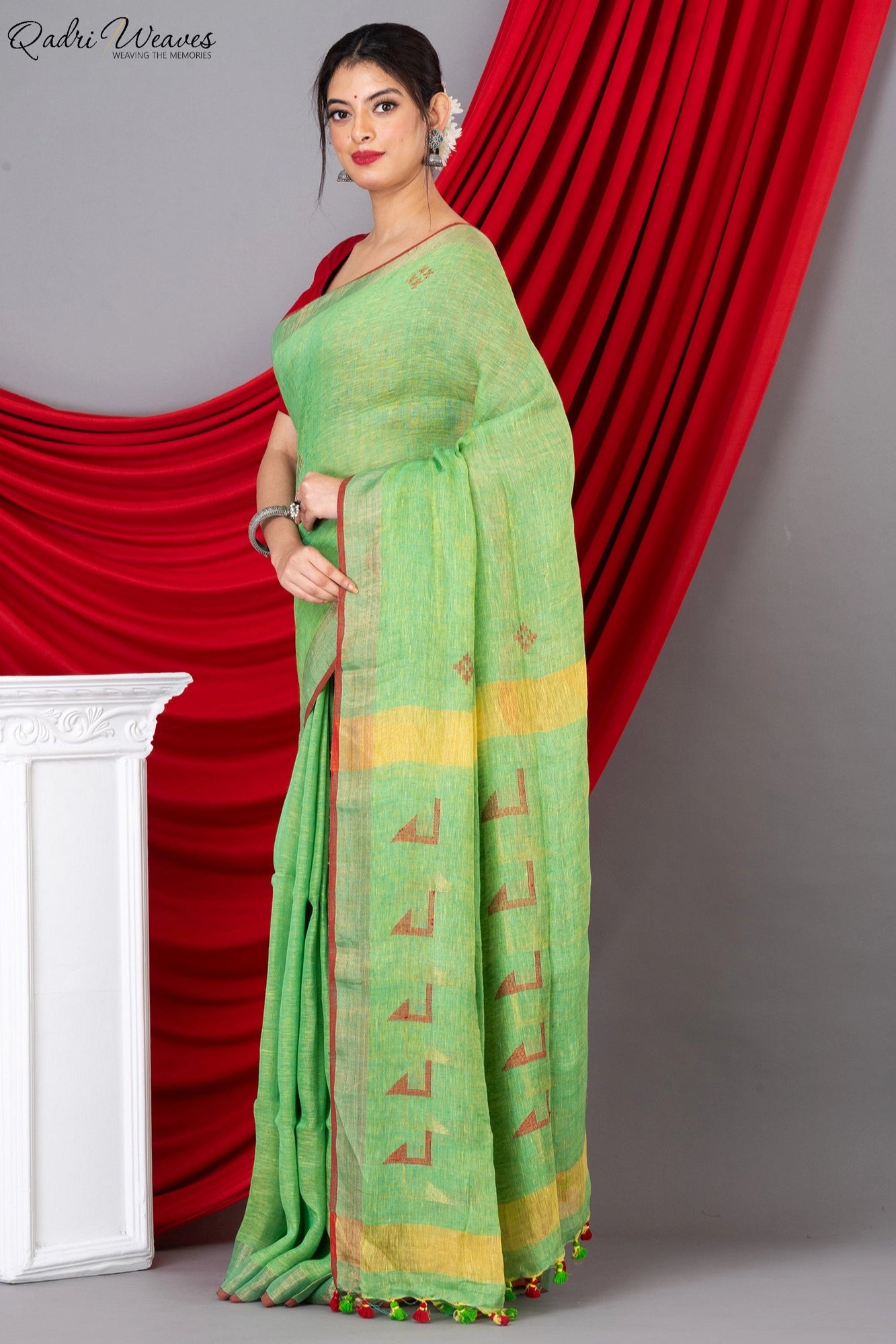 Handloom Pear Green Pure Linen Jamdani & Fish Motif All Saree