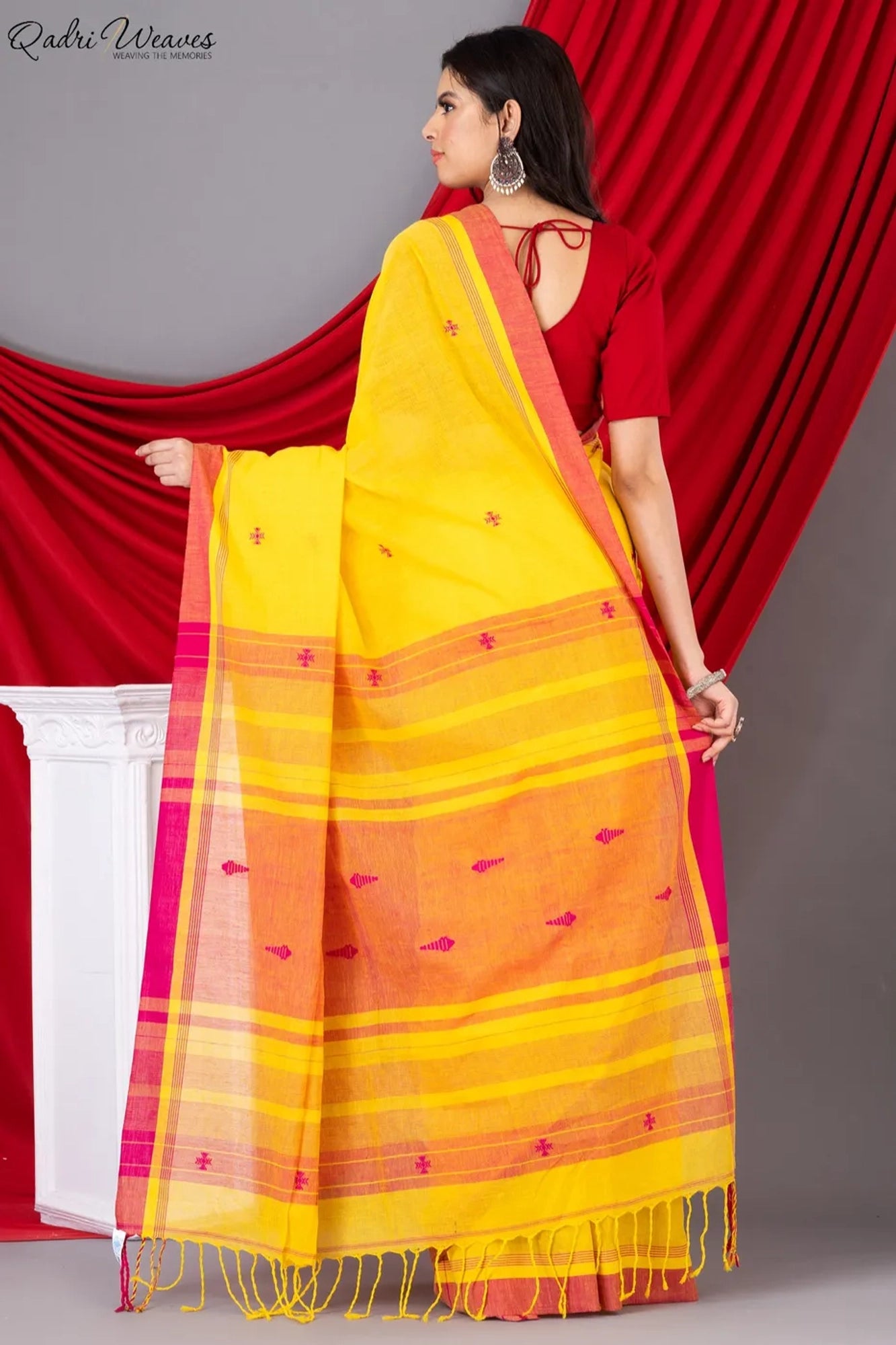 Handloom Sunflower & Pink Fish Motif Premium Khadi Cotton Saree