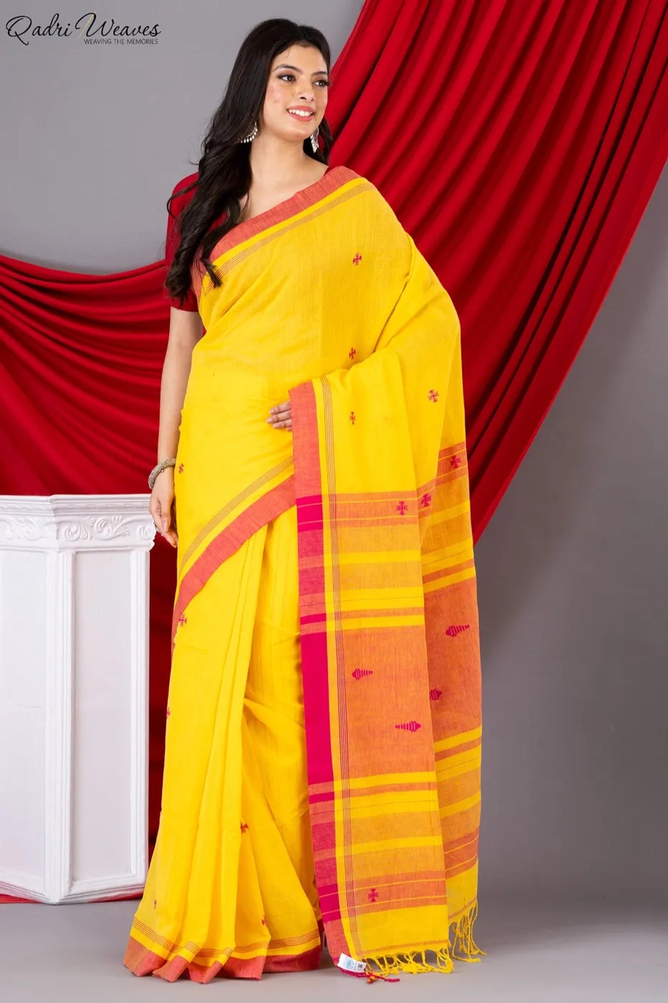 Handloom Sunflower & Pink Fish Motif Premium Khadi Cotton Saree